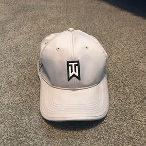 Nike Tiger Woods Vapor/RZN Golf Hat